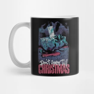 dont open till christmas Mug